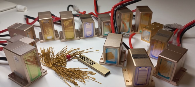 QCW operation high peak power diode laser stack